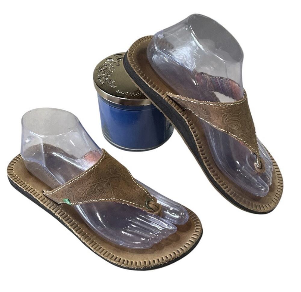 Sanuk Thong Sandals Women’s Size 7 Brown Mosey Embossed Leather Flip Flop Shoes
